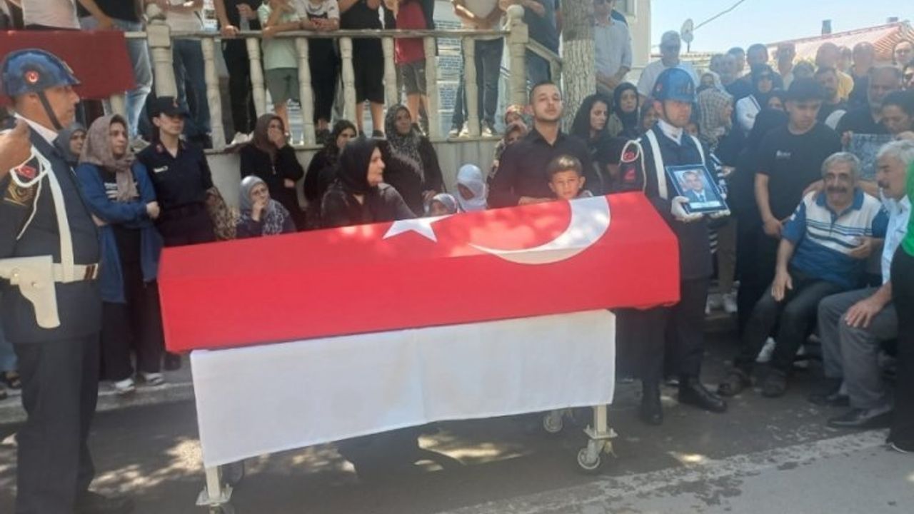 Uzman Jandarma Ahmet Pola hayatını kaybetti