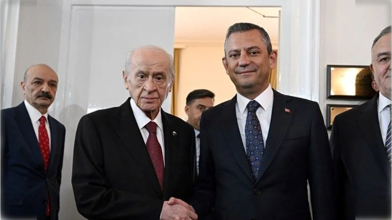 Özgür Özel: 'Bahçeli beni yanlış anlamadı, ittifak ortağına mesaj veriyor'