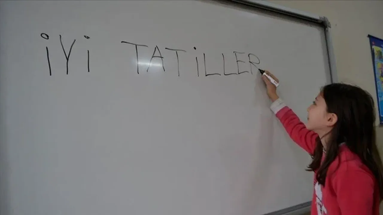 1 haftalık tatil ne zaman? Kasım ara tatili ne zaman başlayacak?