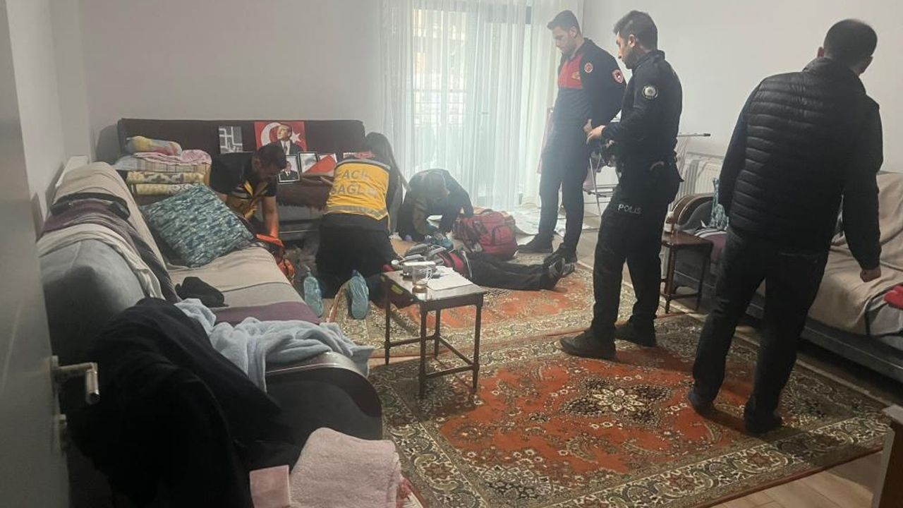 Acı olay: Emekli astsubay evinde ölü bulundu!