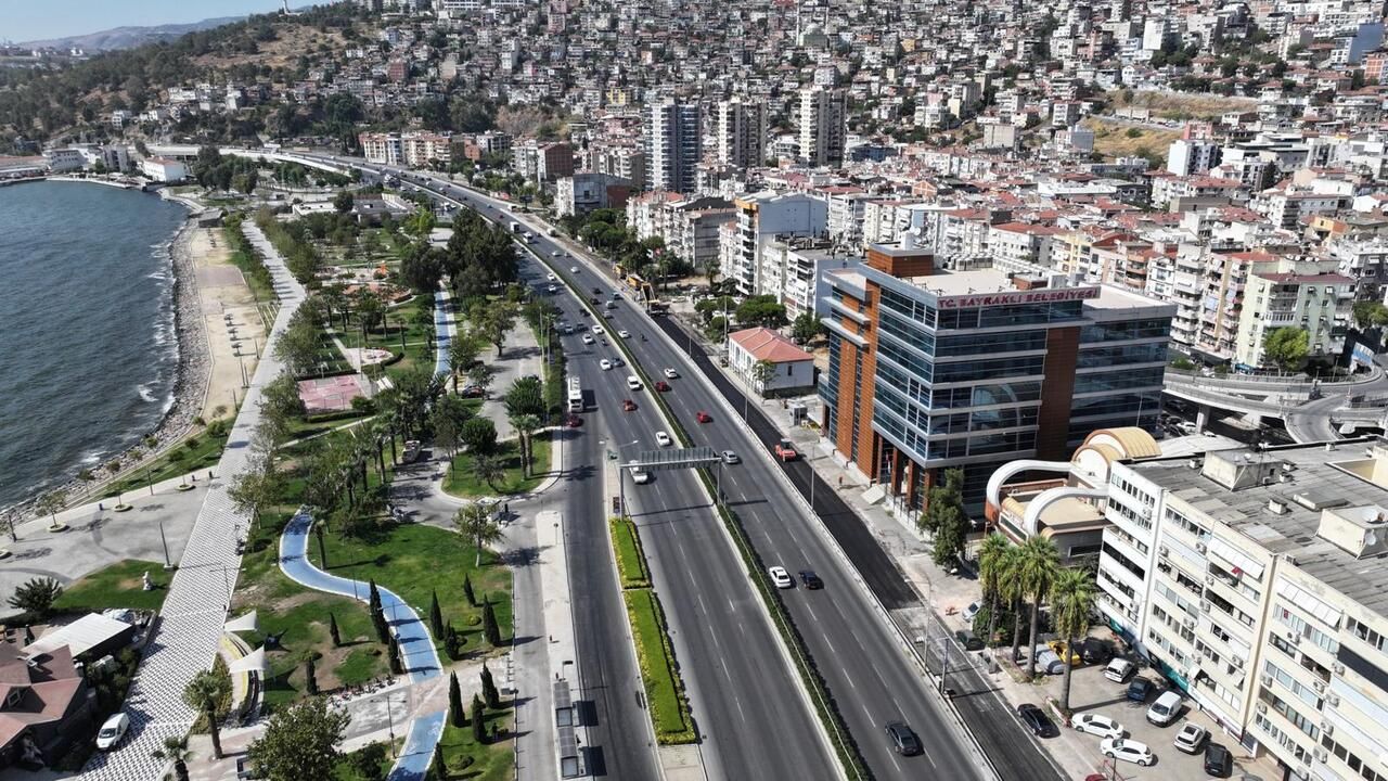 Büyükşehir'in asfalt seferberliği 500 bin tonu aştı