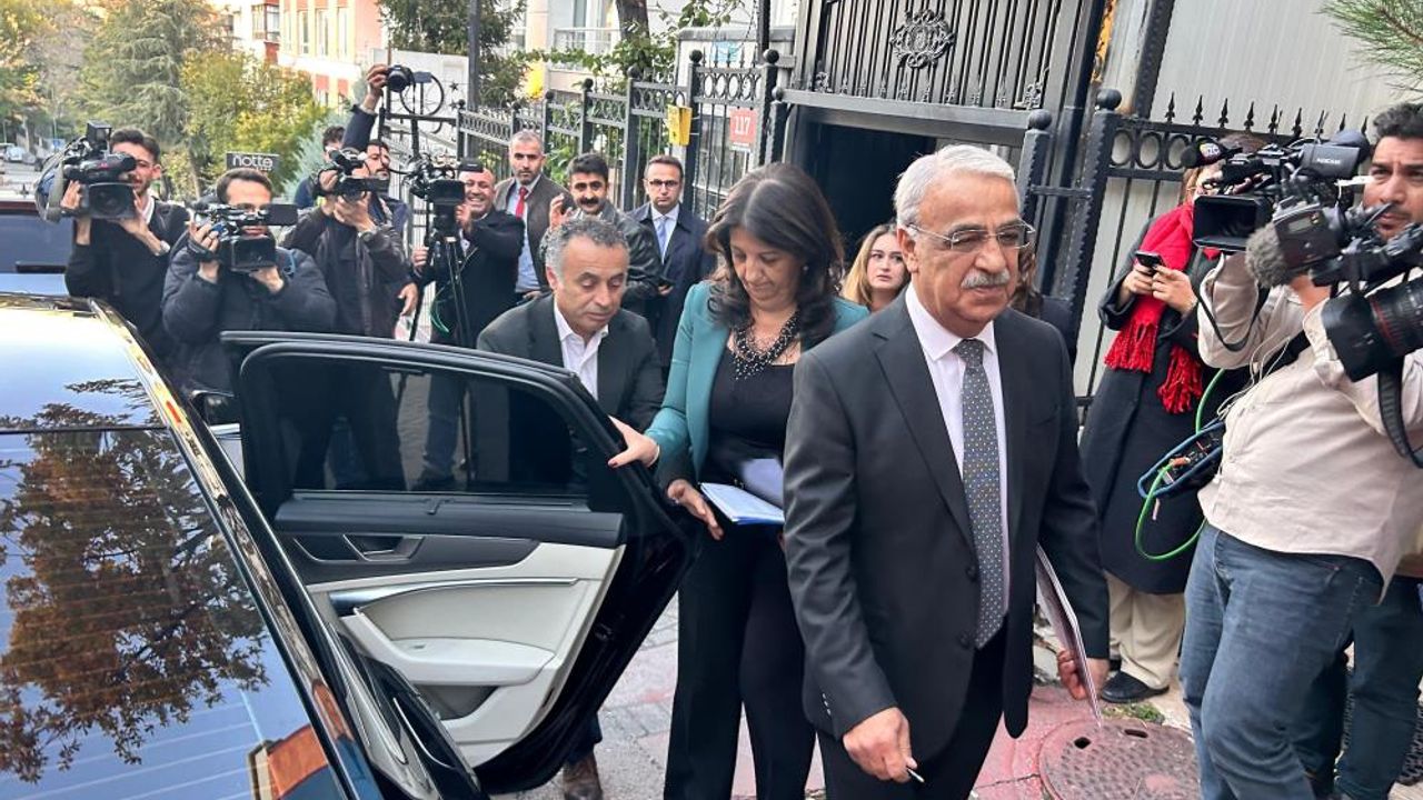 DEM Parti heyeti, Cumhurbaşkanı Erdoğan ile görüşme öncesi açıklamalarda bulundu