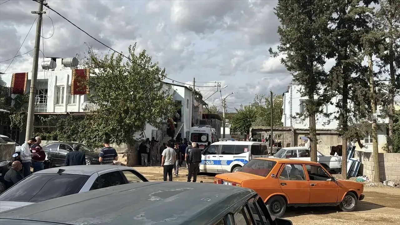 Dini nikahlı eşini tabancayla vurup intihar etti