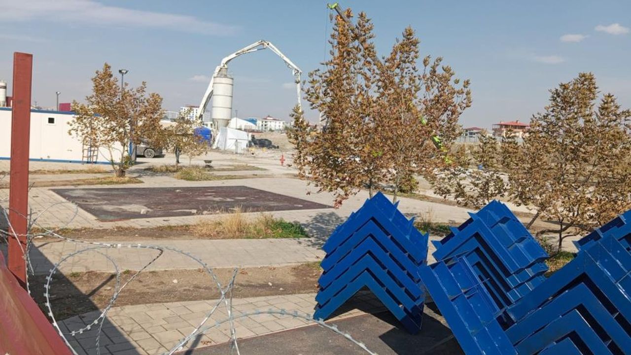 İnşaat alanında faciası: Dengesini kaybeden işçi ağır yaralandı!