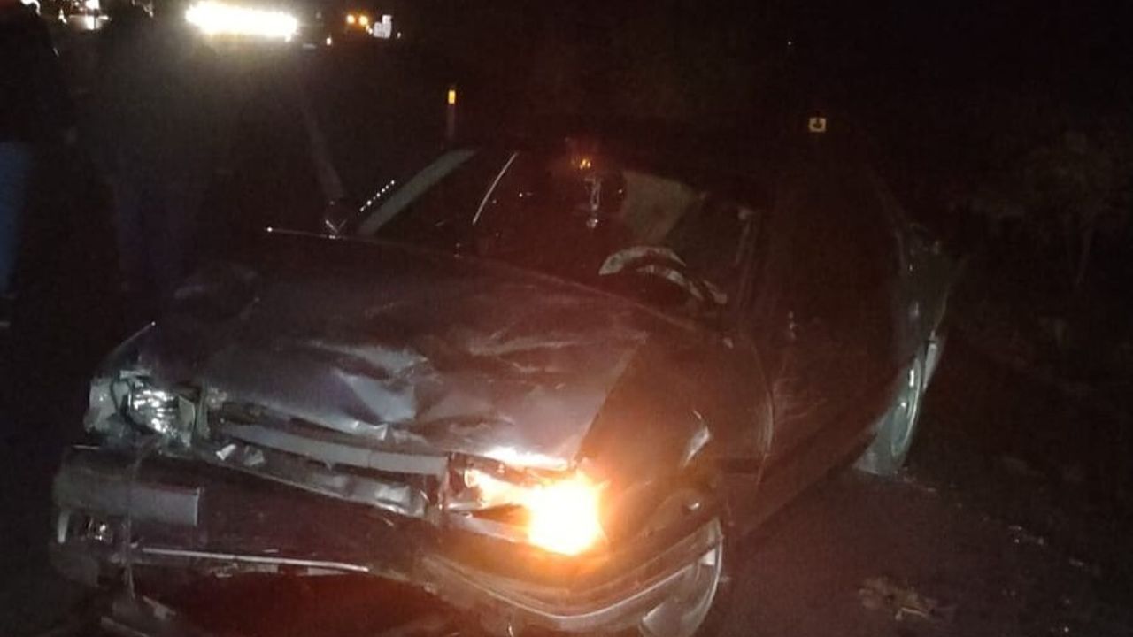 Kara yolunda feci kaza! İki otomobil çarpıştı: 1 ölü, 3 yaralı