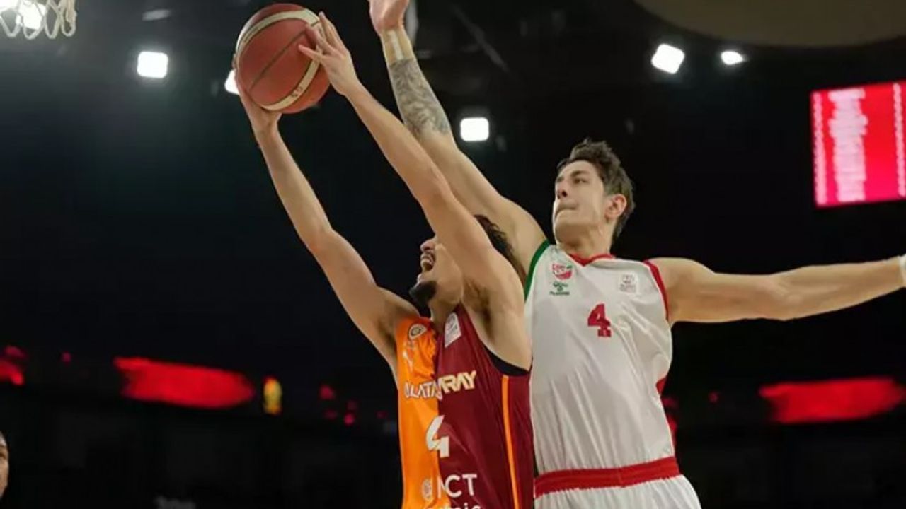 Karşıyaka potada startta kaldı