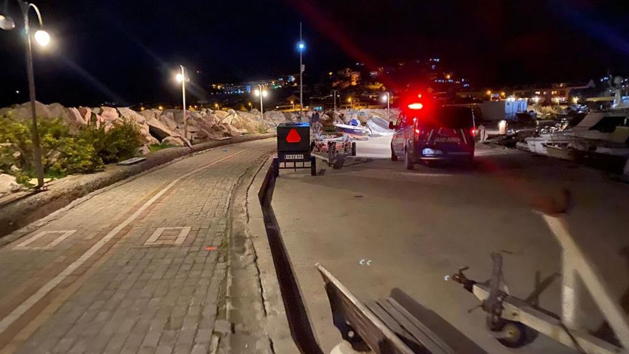 Liman bölgesinde korkunç olay: Kayalıklar arasında bir kişi ölü bulundu