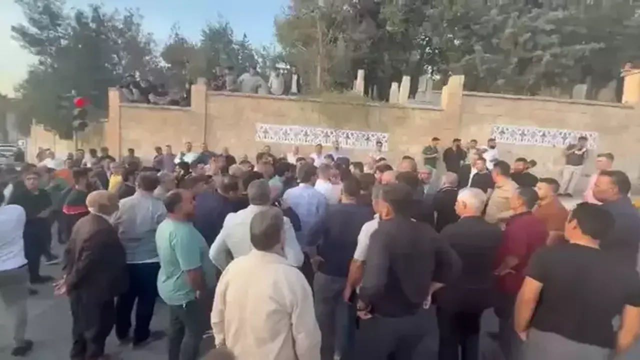 Mezarlıkta gergin anlar! Park tartışması kavgaya dönüştü, 9 yaralı, 7 gözaltı