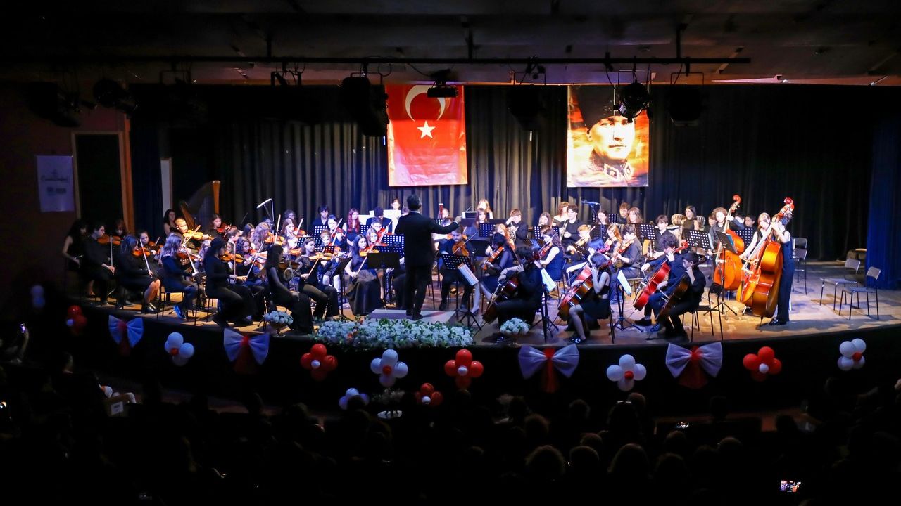 Narlıdere'de Cumhuriyet coşkusu notalara dönüştü