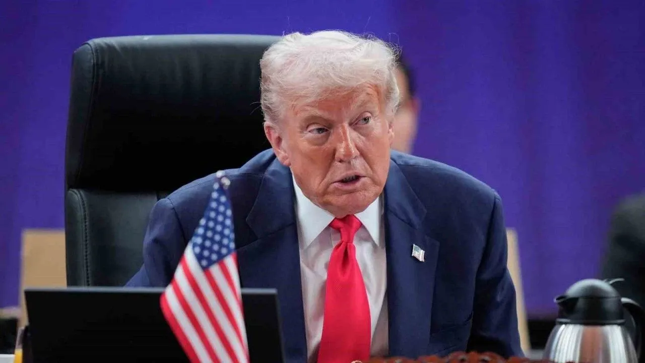Trump’tan Kanada’ya ek tarife: Sahte reklamın bedelini ödeyecekler