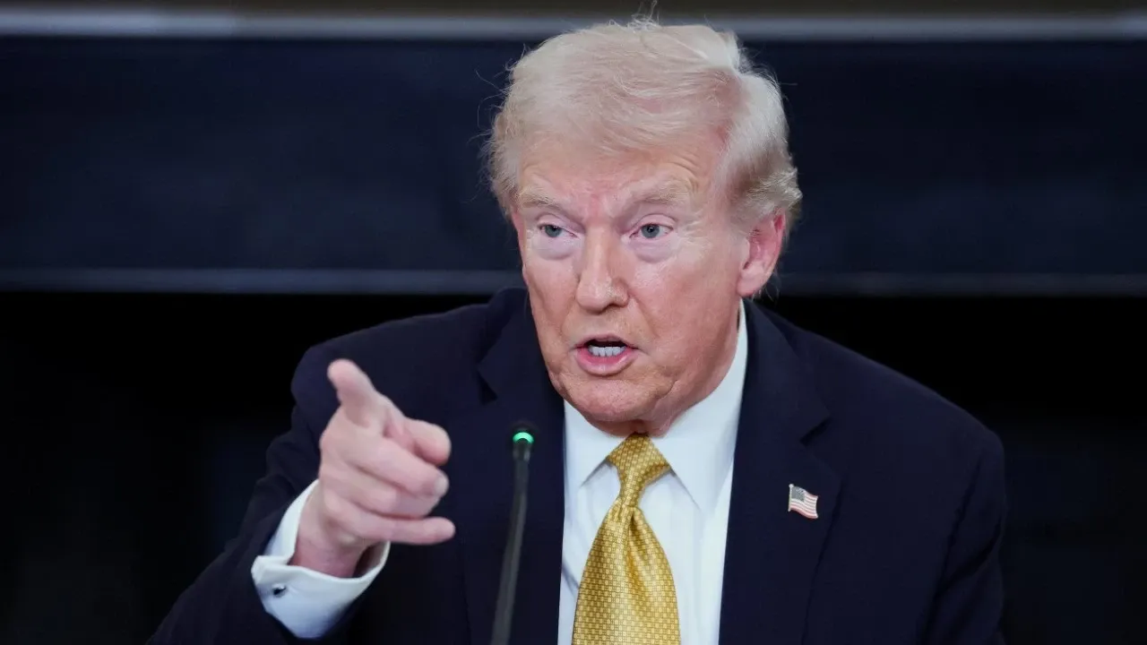 Trump’tan sert hamle: Kanada ile tüm ticaret görüşmeleri askıya alındı