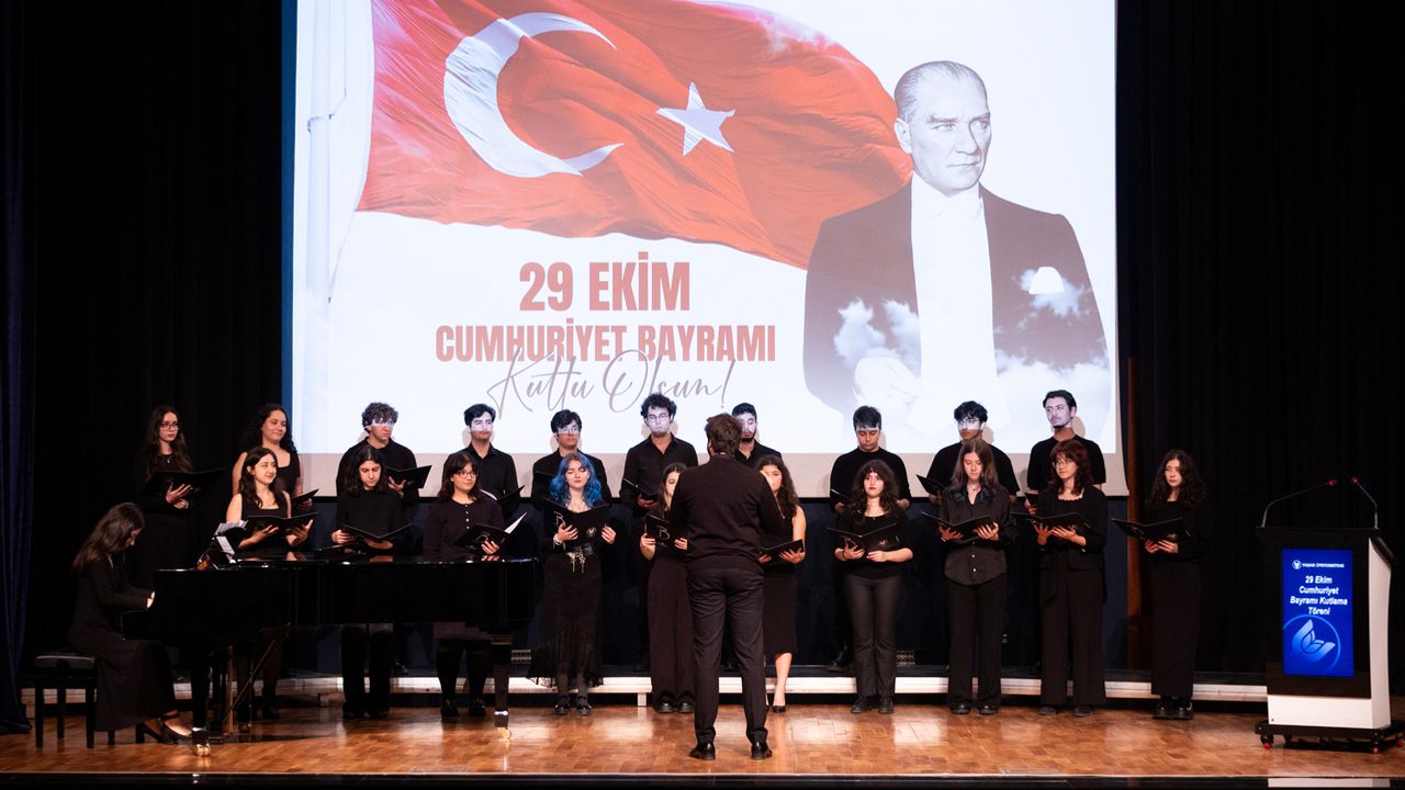 Yaşar Üniversitesi'nde Atatürk'ün izinde Cumhuriyet kutlaması