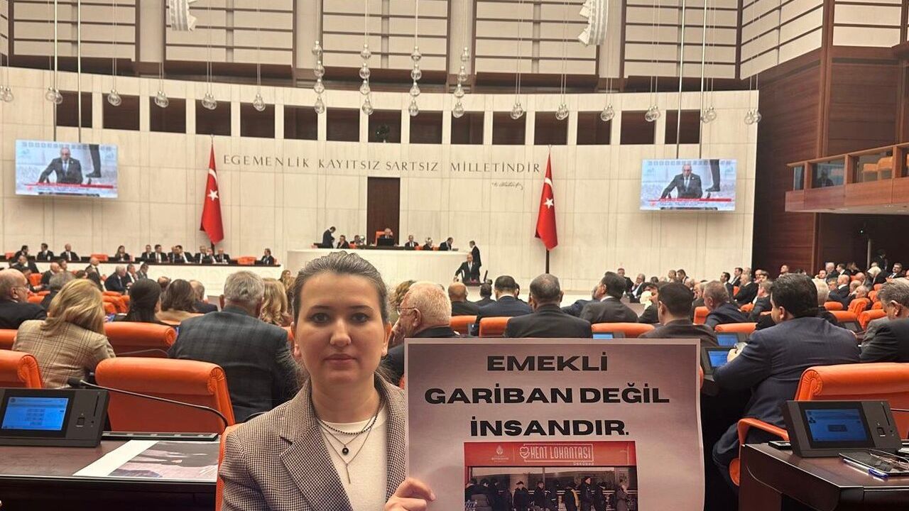 CHP'li Gökçen, Meclis'ten seslendi: Emekli gariban değil, insandır!