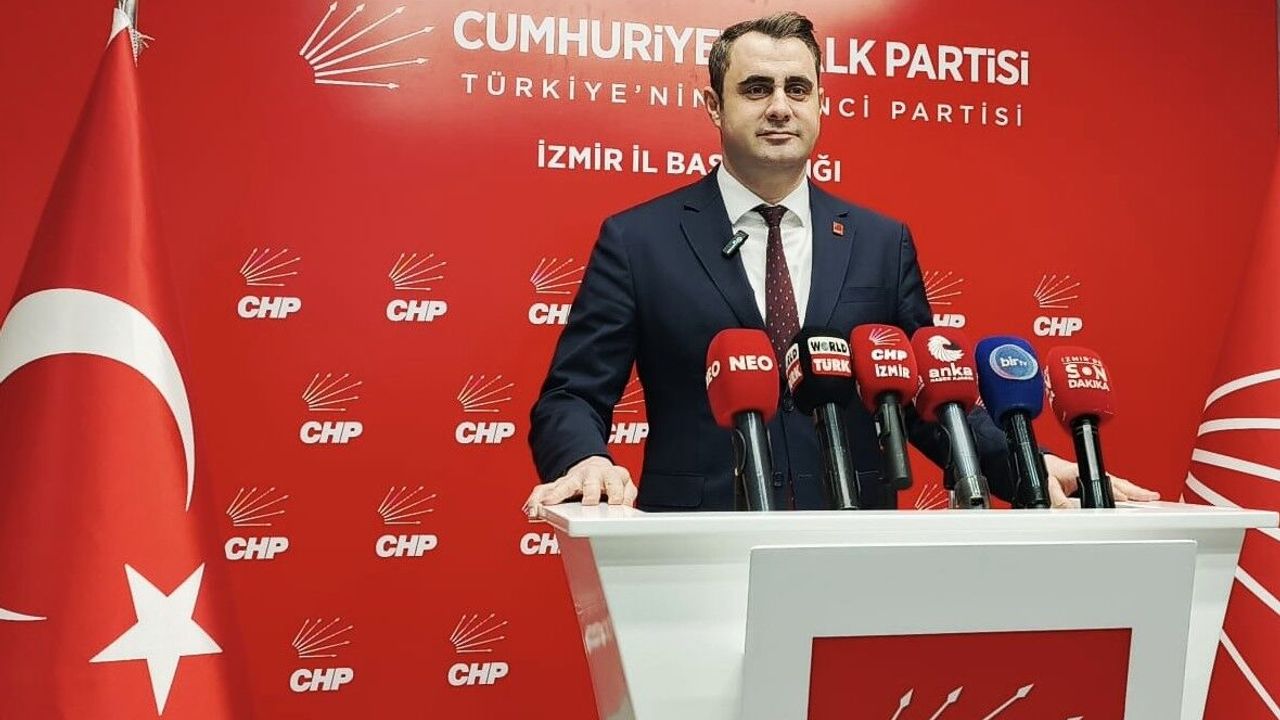 Güç’ten meclisteki olaylara “vandalizm” tepkisi