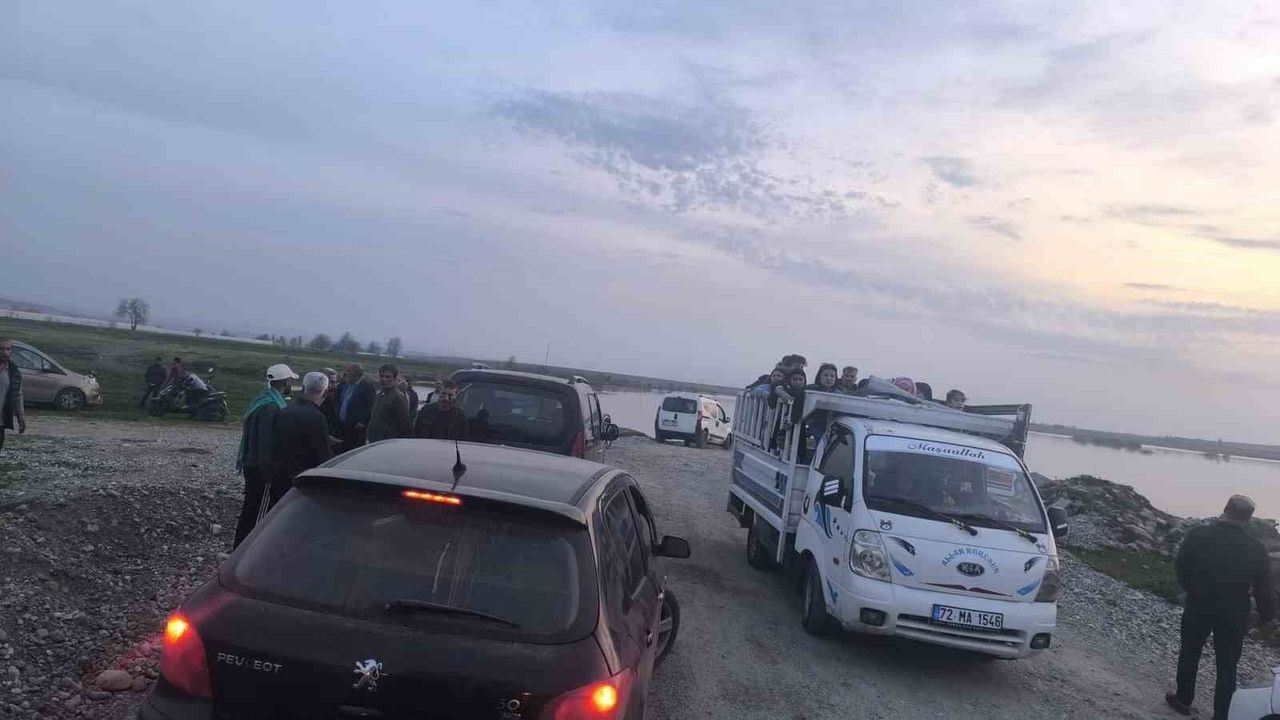 Serinlemek amacıyla suya giren 2 çocuktan 1'i boğularak öldü