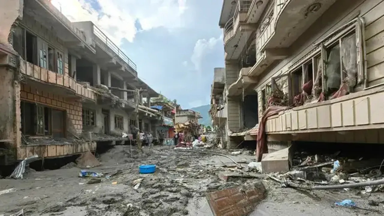 Nepal’de büyük felaket: 900 ölü, 4 binden fazla kayıp