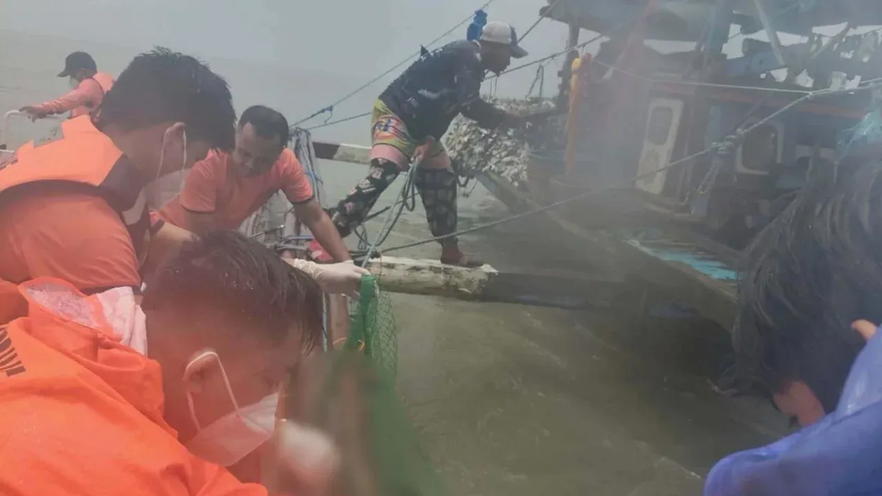 Filipinler’de köprü kısmen çöktü: 1 ölü, 3 kayıp