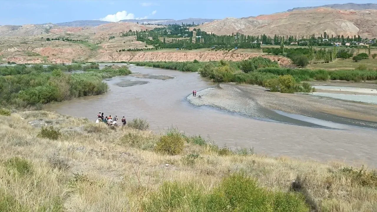 Nehir kıyısında kimliği belirsiz ceset bulundu!