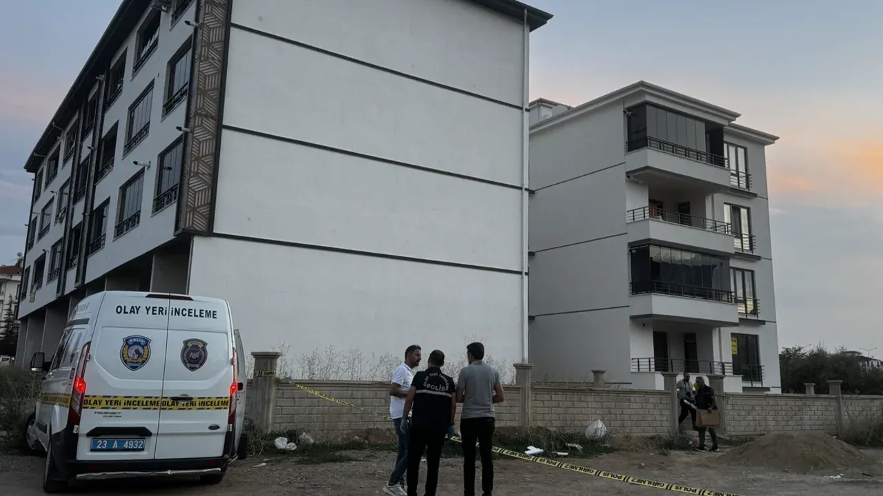 İki grup arasındaki silahlı kavgada kan aktı: 1 kişi hayatını kaybetti
