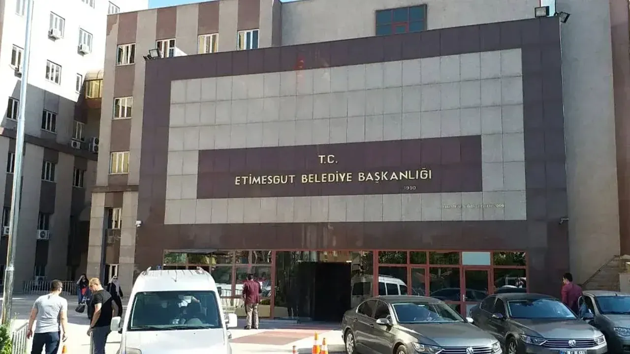 Etimesgut Belediyesi soruşturmasında 7 kişi tutuklandı