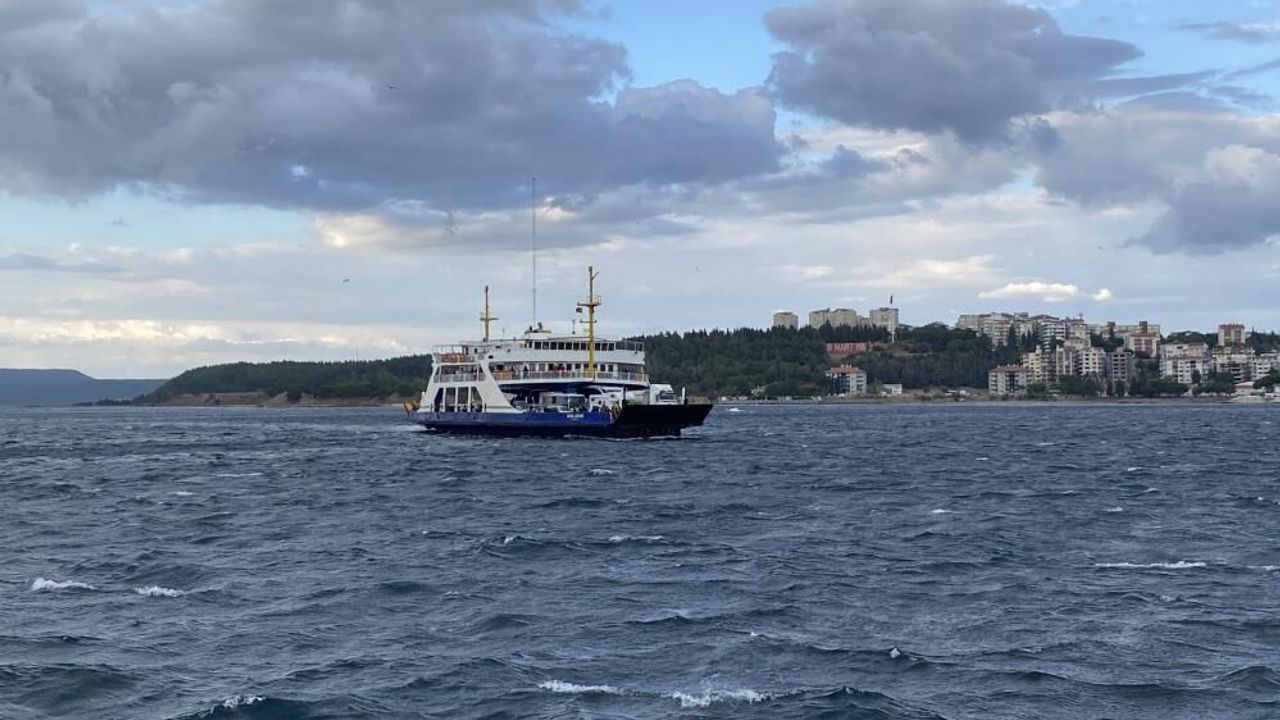 Kuzey Ege’de olumsuz hava alarmı! Feribot seferleri iptal edildi