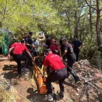 Ormanlık yolda yüksekten düşen Faruk Aldemin hayatını kaybetti