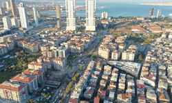 İzmir Bayraklı'da 136 m² konut imarlı arsa icradan satılık