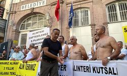 İzmir'de 'S plaka' mağdurları eylemde: Yarı çıplak protesto