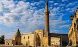 Anadolu'nun en büyük ahşap direkli camisi Beyşehir Eşrefoğlu Camii, UNESCO Dünya Mirası Listesi’ne girdi