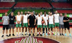 Pınar Karşıyaka Başantrenörü Ufuk Sarıca: Taraftarımızla birlikte yeni hayallerin peşinden koşacağız