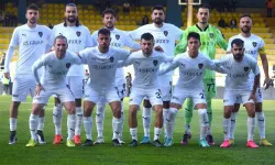 Bucaspor ve Yeni Mersin İdman Yurdu, İzmir'de nefes kesti