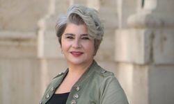 Kanseri atlatan Devrim Yakut’tan farkındalık çağrısı: Annemi de bu hastalık yüzünden kaybettim