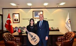 Cumhurbaşkanı Erdoğan’a keman çalan Ecrin uduna kavuştu