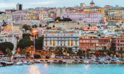 İtalya'nın Sardinya Adası'nda Sol Parti Adayı Seçimleri Kazandı