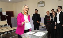 AK Parti Konak Belediye Başkan adayı Ceyda Bölünmez Çankırı oyunu kullandı