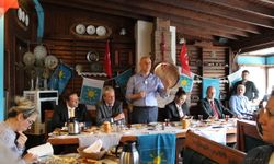 Özlale: İzmir'i CHP değil AK Parti karşıtlığı kazanıyor