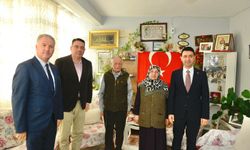 CHP Bayraklı adayı Önal, şehit ailelerini ziyaret etti