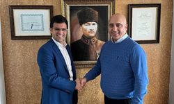 CHP'li Murat Haluk Öncel'den AK Parti adayı Kırkpınar'a destek