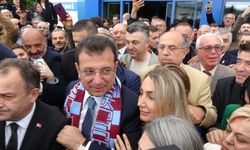 İmamoğlu eşiyle birlikte bayramı geçirmek için Trabzon'a gitti