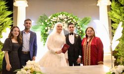 Çiçeği burnunda başkan ilk nikahını kıydı