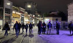 Taksim ve İstiklal Caddesi'ndeki kısıtlamalar kaldırıldı