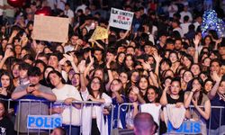 Gaziemir Gençlik Festivali’nde kapanışı Yaşlı Amca yaptı