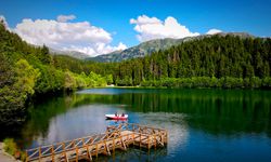Yeşilin ve Mavinin Dansı: Artvin Şavşat Karagöl'ün Büyüsü