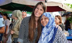 Başkan Denizli mahalle ziyaretlerini Alaçatı'da sürdürdü