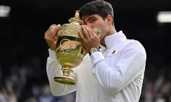 Wimbledon şampiyonu: Carlos Alcaraz, Novak Djokovic'i devirdi