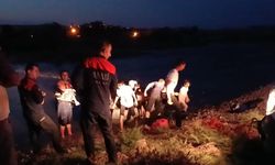 Piknik anı korku dolu bitti: Dicle Nehri'nde su seviyesi aniden yükseldi, 11 kişilik aile mahsur kaldı!