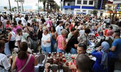 Karşıyaka Belediyesi'nden kadın üreticilere destek: El Emeği Gece Pazarı