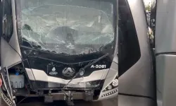 SON DAKİKA!  Avcılar’da metrobüs kazası: 2 yaralı