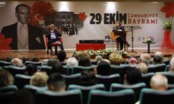 Efes Selçuk'ta Cumhuriyet coşkusuna özel şiir ve müzik dinletisi