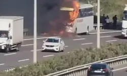 Kuzey Marmara Otoyolu'nda faciadan dönüldü: Yolcu otobüsü alevlere teslim oldu!